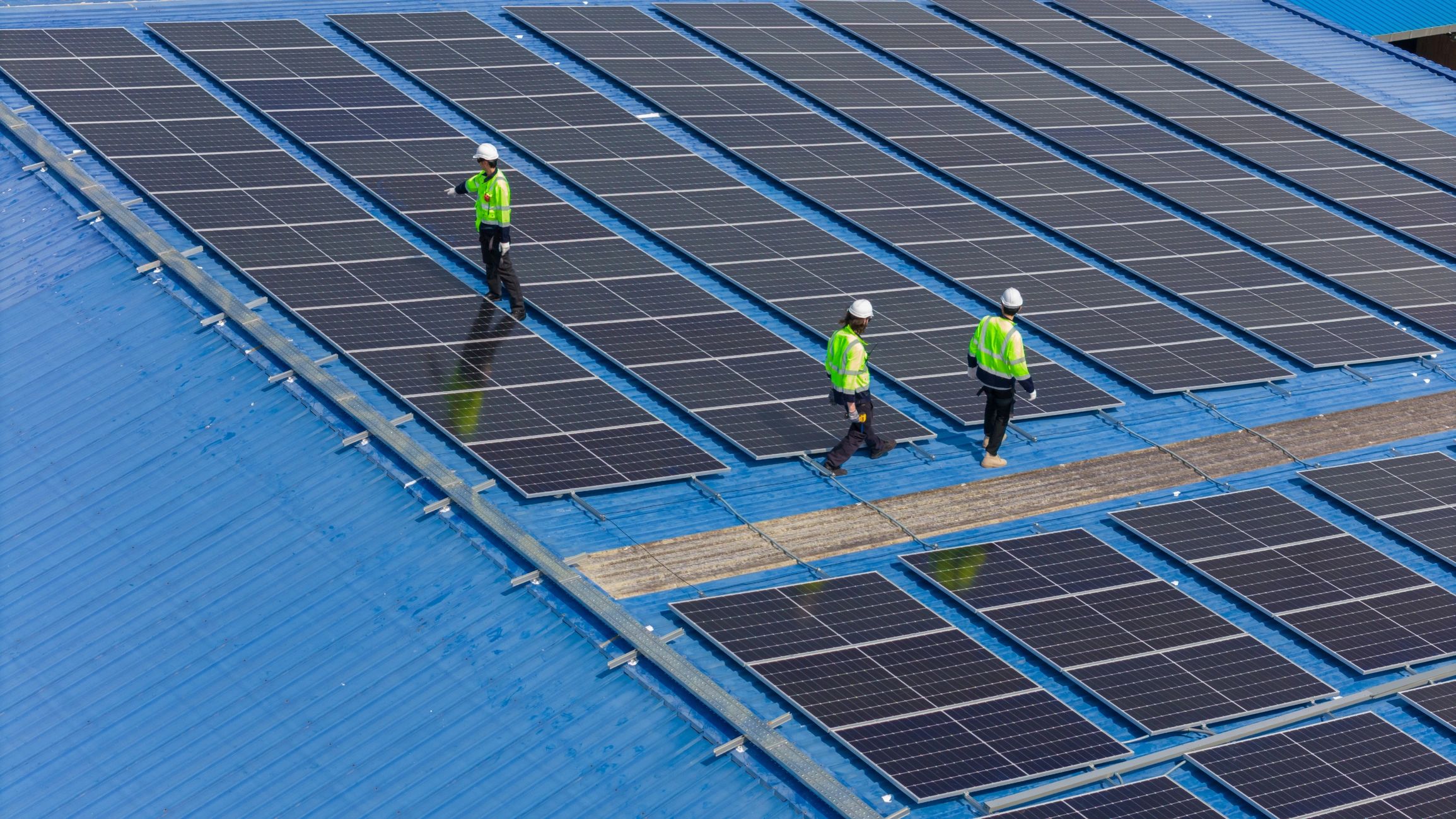 solar professionals discussing solar project